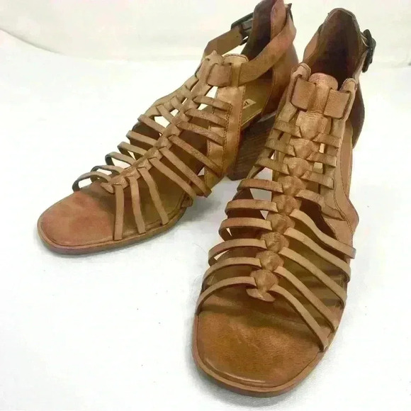 Paul Green christy leather Sandal Heeled ankle strappy Woven Tan Size US 9 EUC - Picture 2 of 9